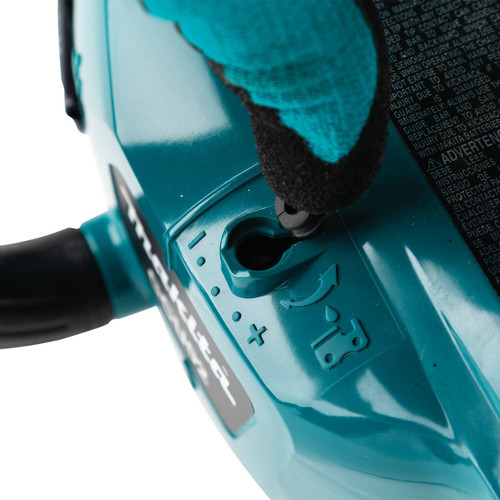 Makita GCU01M1  40V max XGT Brushless Cordless 12" Top Handle Chain Saw Kit (4.0Ah) Image 2