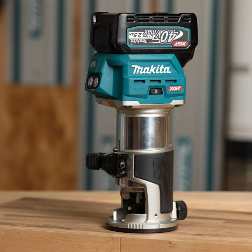 Makita GTR01D1  40V max XGT Brushless Cordless Compact Router Kit (2.5Ah) Image 4
