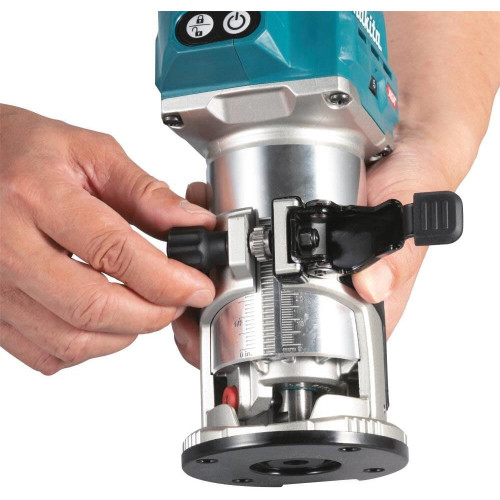 Makita GTR01Z  40V max XGT Brushless Cordless Compact Router, Tool Only Image 2