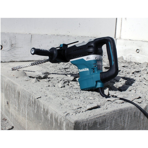 Makita HR4013C  1-9/16" Advanced AVT Rotary Hammer Image 2