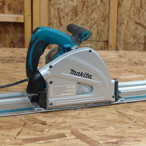 Makita SP6000J1  6-1/2" Plunge Circular Saw Kit with 55" Guide Rail - Stackable Tool Case Image 1