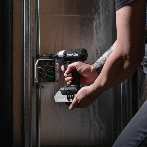 Makita XDT18ZB  18V LXT Lithium-Ion Sub-Compact Brushless Cordless Impact Driver, TOOL ONLY Image 4