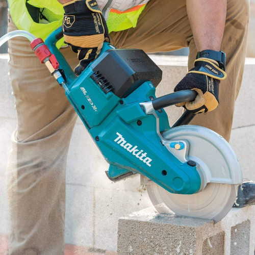 Makita XEC01PT1  36V (18V X2) LXT Brushless 9" Power Cutter Kit, with AFT, Electric Brake, 4 Batteries (5.0 Ah) Image 2 Makita XEC01PT1  36V (18V X2) LXT Brushless 9" Power Cutter Kit, with AFT, Electric Brake, 4 Batteries (5.0 Ah) Image 2