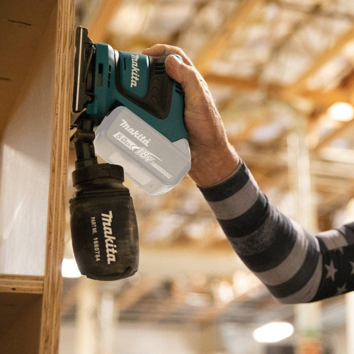 Makita XOB02Z  18V LXT Lithium-Ion Cordless 1/4 Sheet Finishing Sander, Tool Only Image 4