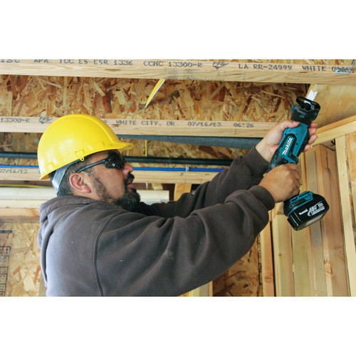 Makita XRJ01Z  18 Volt LXT Lithium-Ion Cordless Compact Reciprocating Saw (Tool Only) Image 3
