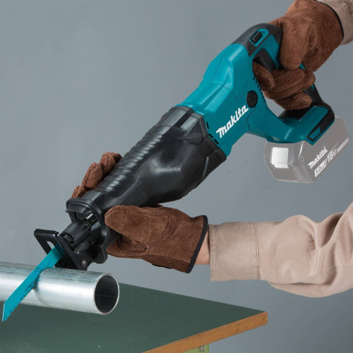 Makita XRJ04Z  18V LXT Lithium-Ion Cordless Reciprocating Saw, Tool Only Image 2