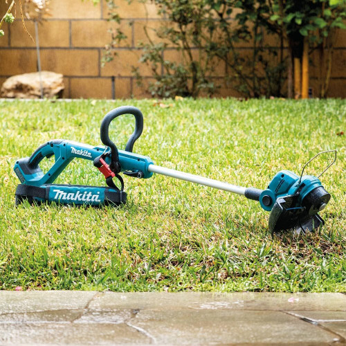Makita XRU24Z  18V LXT Lithium-Ion Cordless String Trimmer, Tool Only Image 1