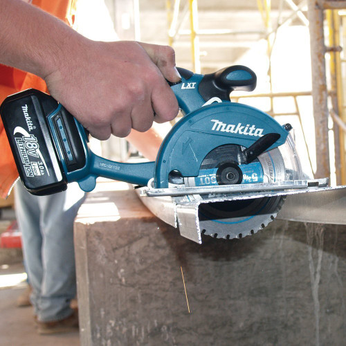 Makita XSC01Z  5-3/8" 18 Volt LXT Lithium-Ion Cordless Metal Cutting Saw (Tool Only) Image 2