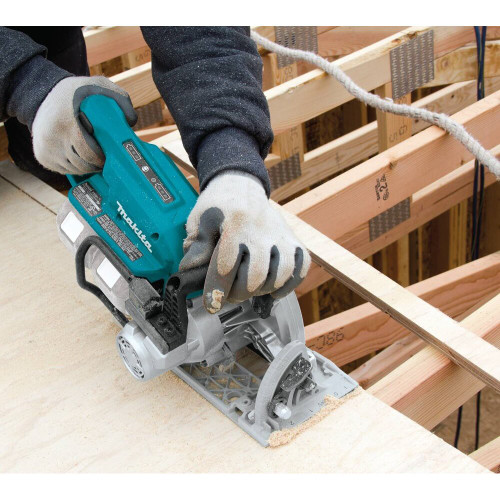 Makita XSR01Z 18V X2 LXT Lithium-Ion (36V) Brushless Cordless Rear Handle 7-1/4" Circular Saw, Tool Only Image 1