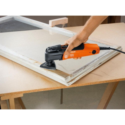 Fein 6-37-17-084-01-3  Triangular Hook & Loop Sanding Sheets 100 Grit - 50 per Package (63717084013) Image 4