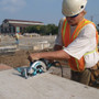 Makita 5377MG  7-1/4" Magnesium Hypoid Circular Saw - 15 Amp  Image 2
