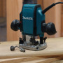 Makita RP0900K  1-1/4 HP Plunge Router Kit - 8 Amp Image 3