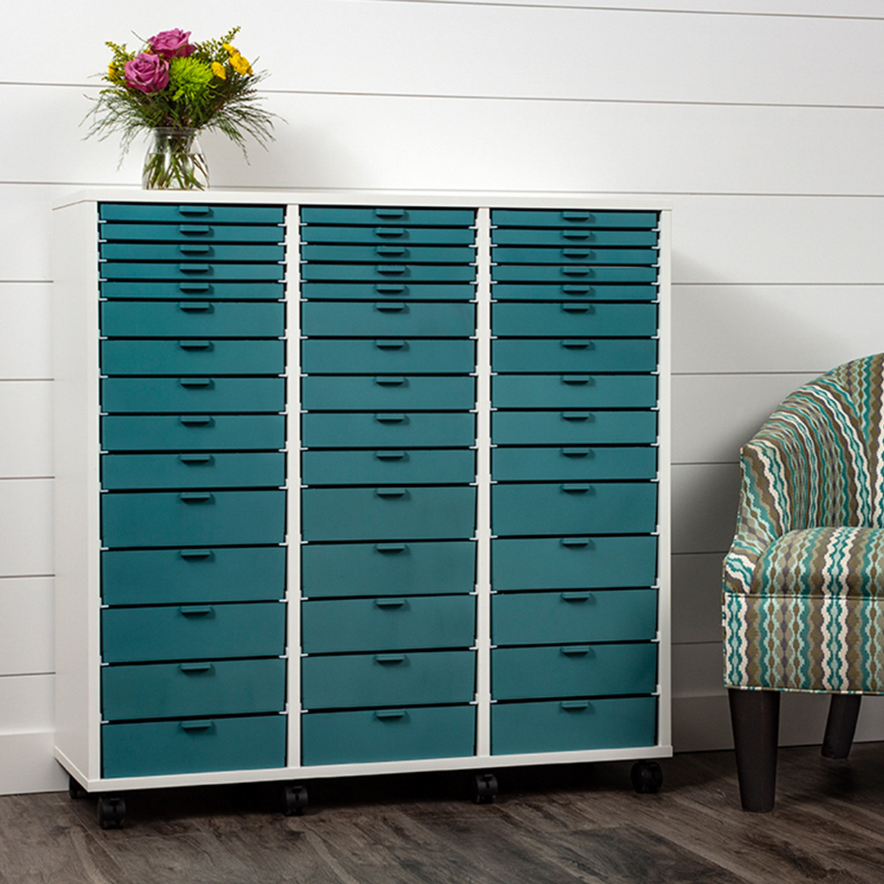 Single Storage Cabinet for Customizable Craft Storage