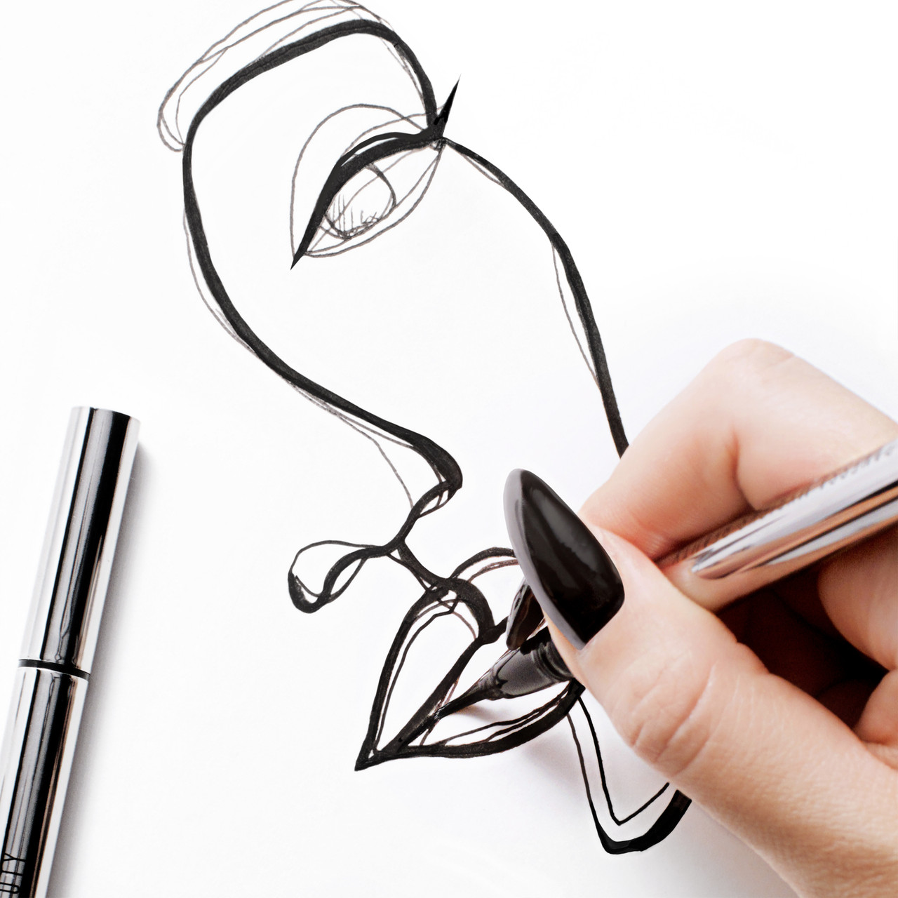 Danessa Myricks Beauty Linework Fluid Paint Brush Liner BeauDazzled