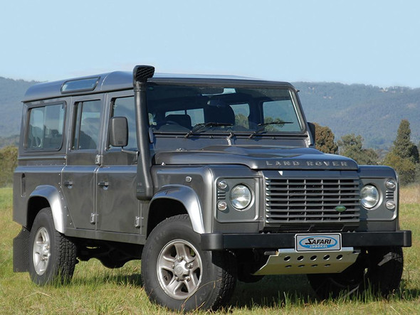 Safari Snorkel for Defender 1998-2016, Right Hand Side, vehicle side view of a Land Rover Defender with snorkel fitted on the right side in the outdoor setting.