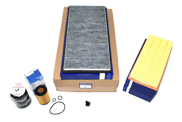 Britpart DA6067 Service Kit for Range Rover L322 4.4 TdV8 2006-2012, car maintenance parts including filters, oil, and seals displayed on a white background.