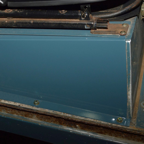 Defender 90/110 & Series Right Hand Side Seat Box End Panel - DA4682