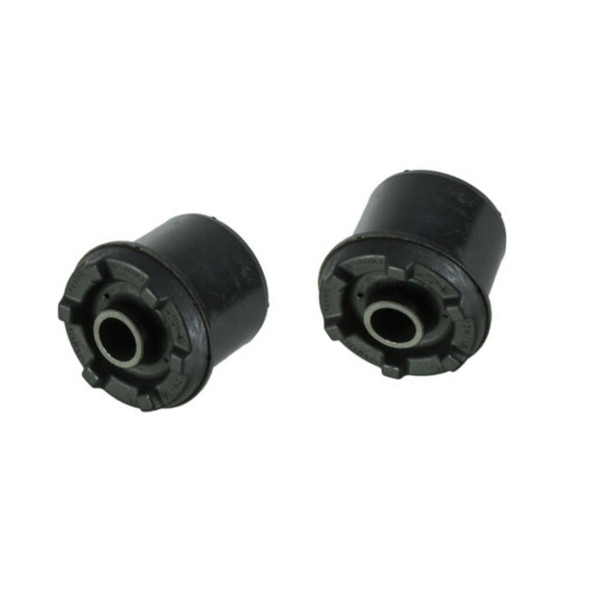 Britpart Lower Front Suspension Arm Bush Kit for Freelander 1, image of two black rubber suspension arm bushes with metal inner rings.