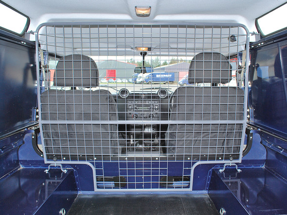 Land Rover Defender 110 Dog Guard Full Height Single Piece Mesh Type - STC7555