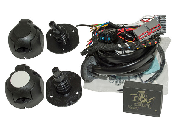 Twin 7-Pin 12N/12S Trailer Caravan Electrics Socket >2012 for Freelander 2 from JGS4x4