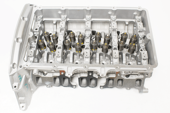 Cylinder Head for Defender 2.4 Tdci - LR004428 from JGS4x4