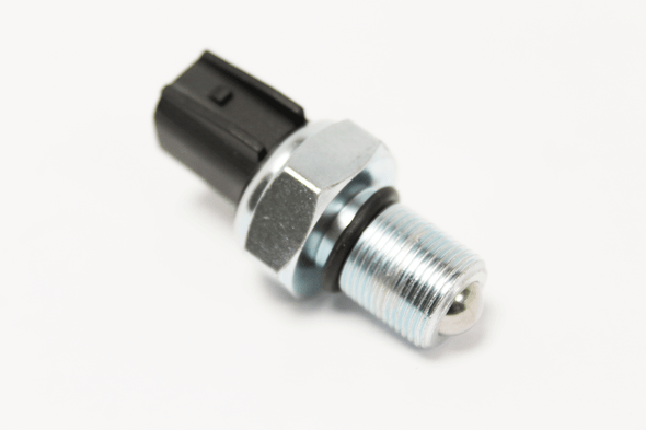 LR077773A-Defender Puma Reverse Light Switch | Autotec from JGS4x4