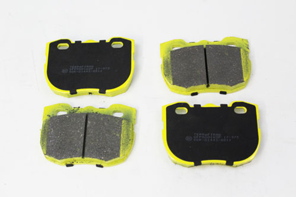 Defender/Discovery 1 Performance Front Brake Pads from JGS4x4