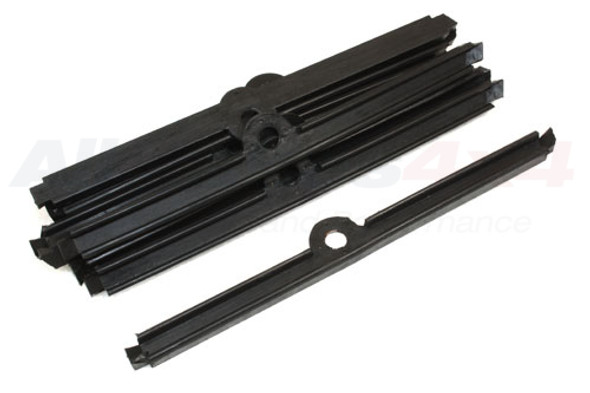 Defender/Discovery 1 V8 Inlet Manifold Seal from JGS4x4
