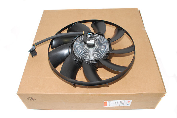 Engine Radiator Fan for Discovery 4 3.0 V6 Diesel - LR023392 from JGS4x4