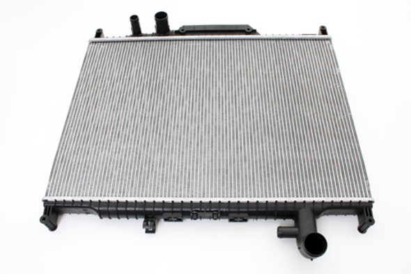 Engine Radiator for Discovery 4 3.0 V6 Diesel - LR015561 from JGS4x4