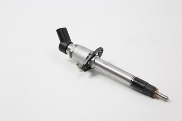 Cylinder 1 and 8 Fuel Injector for Range Rover Sport and Range Rover 3.6 Tdv8 - LR002473 from JGS4x4