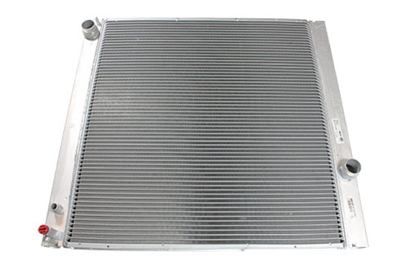 Range Rover L322 Engine Cooling Radiator - PCC000850 from JGS4x4