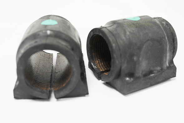 Front Anti Roll Bar Bush for Models Without ACE - LR018347M from JGS4x4