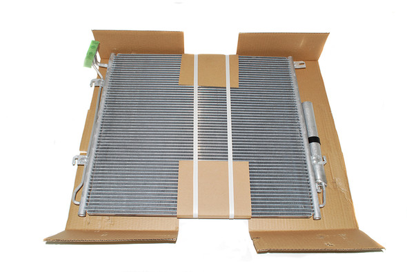 Air Conditioning Condenser for Discovery 4 4.0 V6 - LR018404 from JGS4x4