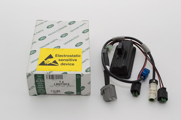 Lamp Socket And Wire - LR071912 | Genuine Land Rover from JGS4x4