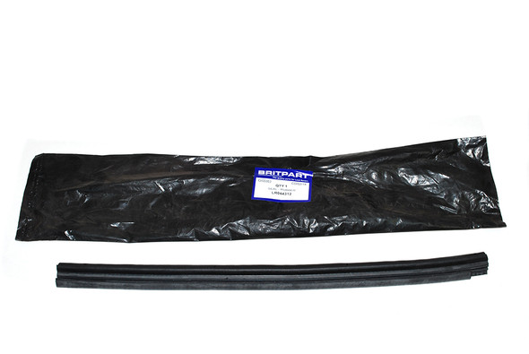 Left Hand Seal for Defender Pickup - LR044312 from JGS4x4