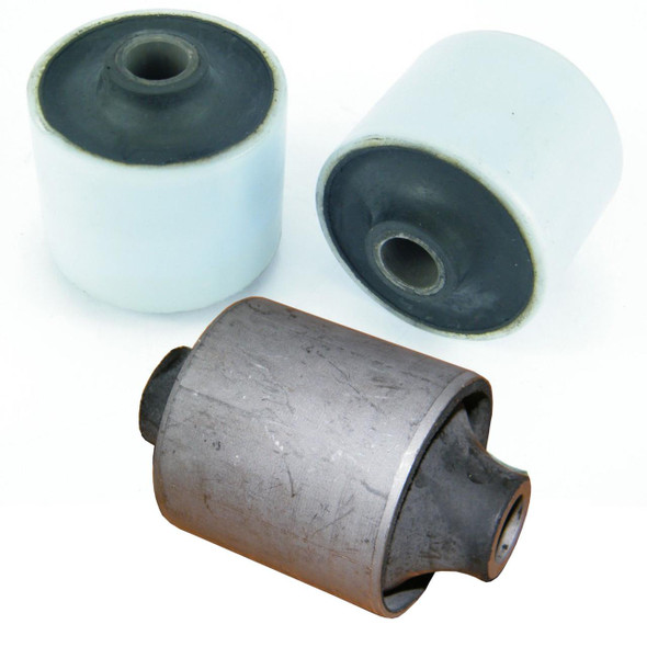 Direct Replacement Front Suspension Radius Arm Bush Kit for Discovery 2, image showing three bush components including two white rubber bushings and one metallic bush in a close-up view.
