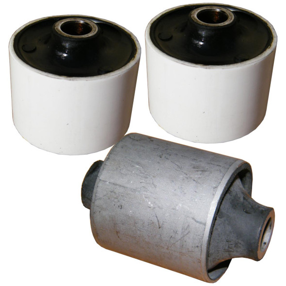 Direct Replacement Rear Suspension Radius Arm Bush Kit for Discovery 2, image showing two white bushings with black inner rings and a gray metal bush with signs of use.
