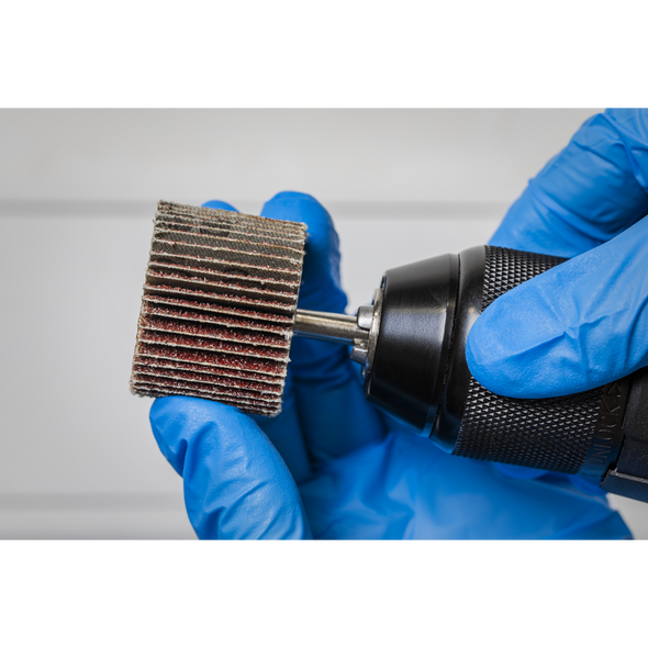 40 x 30mm Abrasive Flap Wheel with 6mm Shaft 80Grit - Pack of 5