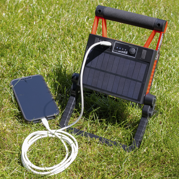 Rechargeable Solar Powered Portable Floodlight 15W COB LED