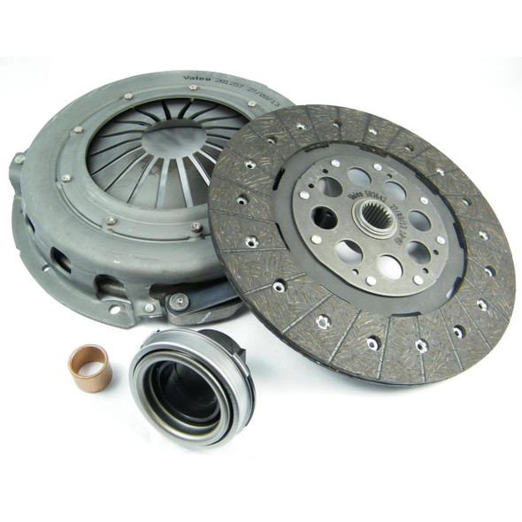 VALEO Discovery 2 & Defender TD5 Clutch Kit VALEO OEM 4-Piece, automotive clutch kit components including clutch pressure plate, friction disc, release bearing, and release bearing sleeve.