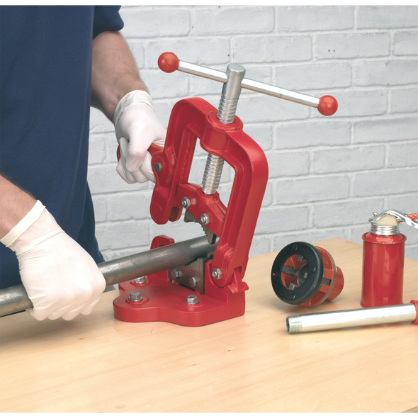 Bench Mounting Pipe Vice 85mm