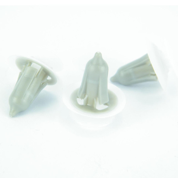 Product: Direct Replacement Rear Bumper Corner Trim Fixing Clips for Discovery 2, close-up image of white plastic clips used for securing rear bumper corner trims on Discovery 2 vehicle.