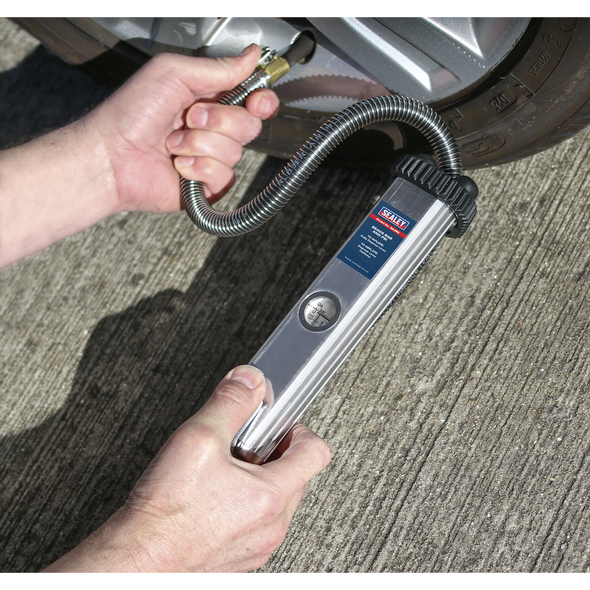Tyre Inflator with Clip-On Connector - SA395