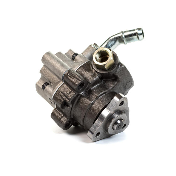 Direct Replacement Power Steering Pump PAS for Discovery 2 Td5, automotive power steering pump for Land Rover Discovery 2 Td5 with metal fittings and hoses.