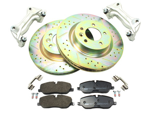Terrafirma Discovery 3/4 Range Rover Sport Big Brake Upgrade Kit with Ferodo Brake Pads and CDG Cross Drilled & Grooved Brake Discs, including brake calipers, pads, discs, and hardware for enhanced braking performance.