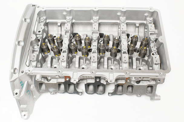 Cylinder Head for Defender 2.4 Tdci - LR004428 from JGS4x4 Cylinder Head for Defender 2.4 Tdci - LR004428 from JGS4x4