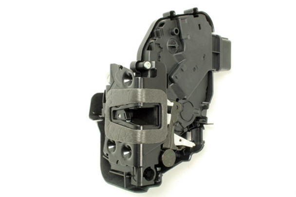 Front Right Hand Door Latch for Discovery 3/4/Range Rover Sport from JGS4x4