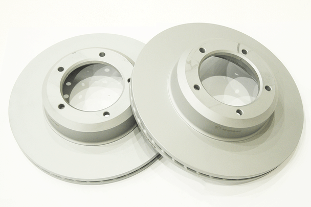 Vented Front Brake Disc for Defender - LR017952 from JGS4x4 Vented Front Brake Disc for Defender - LR017952 from JGS4x4