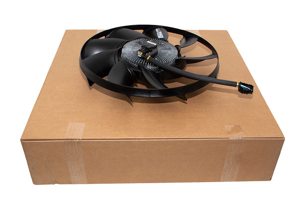 Engine Radiator Fan for Discovery 4 3.0 V6 Diesel | OEM - LR023392 from JGS4x4